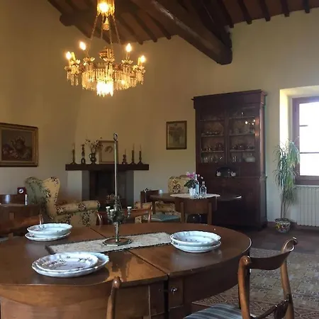 Il Giglio Nel Chianti Calzaiolo