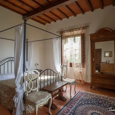 Il Giglio Nel Chianti Calzaiolo
